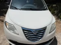 Usata Lancia Ypsilon 69 CV (50 kW) 2014 Bianco Utilitaria