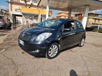 Usata Toyota Yaris 90 CV (66 kW) 2008 Nero Utilitaria