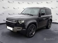 Usata Land Rover Defender SE Dynamic 250 CV (183 kW) 2025 Nero SUV