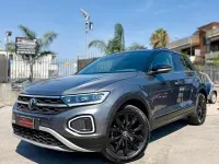 Usata VW T-Roc R-line 150 CV (110 kW) 2023 Grigio SUV