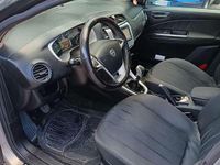 Begagnad Lancia Delta 120 HK (88 kW) 2009 Halvkombi