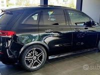 Usata Mercedes B200 2021 Nero Monovolume