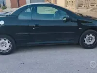 Usata Peugeot 206 CC 109 CV (80 kW) 2002 Nero Cabrio
