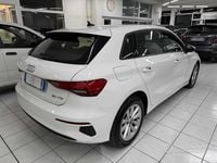 Begagnad Audi A3 Business 116 HK (85 kW) 2021 Vit Sedan