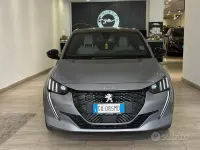Usata Peugeot 208 GT 101 CV (74 kW) 2020 Grigio Utilitaria