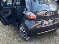 Usata Toyota Aygo 68 CV (50 kW) 2013 Nero Utilitaria