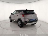 Usata Renault Captur Techno 100 CV (73 kW) 2023 Grigio metallizzato SUV