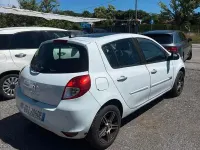 Usata Renault Clio II Luxe 85 CV (62 kW) 2009 Bianco Berlina
