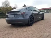 Usata Tesla Model 3 Performance 155 kW (211 CV) 2019 Grigio Berlina