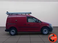 Usata VW Caddy 122 CV (89 kW) 2016 Rosso pastello Monovolume