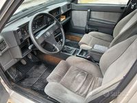 Usata Alfa Romeo 75 120 CV (88 kW) 1990 Grigio Berlina