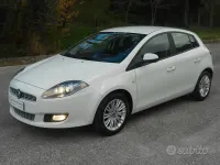 Usata Fiat Bravo 120 CV (88 kW) 2010 Bianco Utilitaria