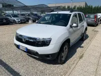 Usata Dacia Duster Lauréate 107 CV (78 kW) 2013 Bianco SUV