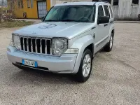 Usata Jeep Cherokee 200 CV (147 kW) 2010 Grigio SUV