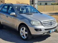 Usata Mercedes ML320 224 CV (164 kW) 2008 Grigio SUV