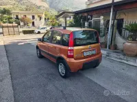 Usata Fiat Panda Climbing 60 CV (44 kW) 2009 Arancione Utilitaria