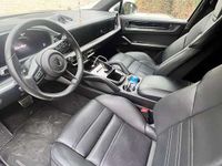 Usata Porsche Cayenne Turbo 600 CV (441 kW) 2025 Grigio SUV