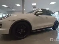 Usata Porsche Cayenne 245 CV (180 kW) 2012 Bianco SUV