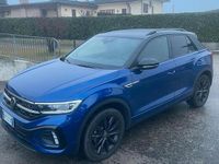 Usata VW T-Roc R-line 150 CV (110 kW) 2023 Blu SUV