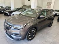Usado Opel Grandland X GS Line 131 CV (96 kW) 2021 Gris SUV