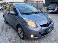 Usata Toyota Yaris 69 CV (50 kW) 2010 Blu Berlina