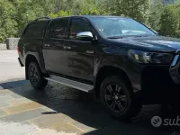 Begagnad Toyota HiLux 150 HK (110 kW) 2025 Svart Pickup