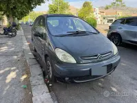 Usata Citroën Xsara Picasso 90 CV (66 kW) 2002 Nero Monovolume