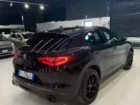 Usata Alfa Romeo Stelvio 209 CV (153 kW) 2018 Nero SUV