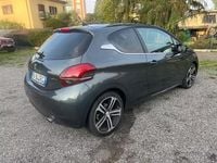 Usata Peugeot 208 GT-line 120 CV (88 kW) 2015 Grigio Utilitaria