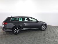 Usata VW Passat Business 120 CV (88 kW) 2020 Grigio Berlina