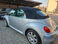Usata VW New Beetle 136 CV (100 kW) 2003 Grigio Utilitaria