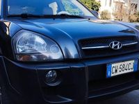 Usata Hyundai Tucson Dynamiq 140 CV (102 kW) 2006 Grigio SUV