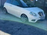 Usata Lancia Ypsilon 69 CV (50 kW) 2006 Bianco Utilitaria