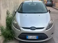 Usata Ford Fiesta 70 CV (51 kW) 2012 Berlina