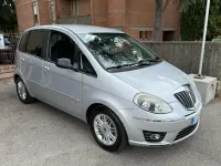 Usata Lancia Musa Gold 95 CV (69 kW) 2012 Grigio Monovolume