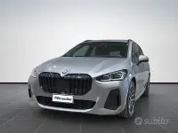 Usata BMW 218 Active Tourer Shadowline 150 CV (110 kW) 2025 Skyscraper grey metallic Monovolume