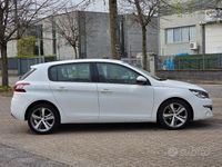 Usata Peugeot 308 Active 110 CV (80 kW) 2015 Bianco Berlina