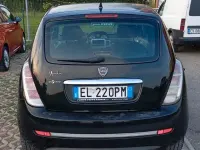 Usata Lancia Ypsilon 69 CV (50 kW) 2012 Bluazzurro Utilitaria