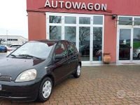Usata Toyota Yaris 67 CV (49 kW) 2002 Nero Berlina