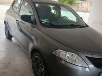 Usata Lancia Ypsilon 69 CV (50 kW) 2018 Grigio Utilitaria