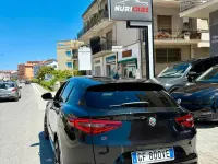 Usata Alfa Romeo Stelvio Veloce 209 CV (153 kW) 2021 Nero SUV