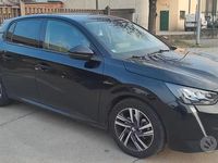 Usata Peugeot 208 Allure 100 CV (73 kW) 2022 Nero Utilitaria