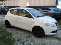 Usata Lancia Ypsilon Silver 69 CV (50 kW) 2013 Bianco Utilitaria