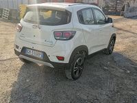 Usata Mahindra KUV100 87 CV (63 kW) 2022 Bianco SUV