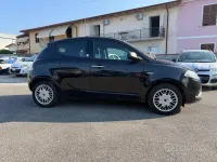 Usata Lancia Ypsilon Gold 69 CV (50 kW) 2016 Nero Utilitaria