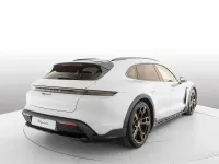 Nuova Porsche Taycan Cross Turismo 300 kW (408 CV) 2026 Grigio ghiaccio metallizzato