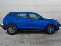 Usata Peugeot 2008 Active 100 CV (73 kW) 2023 Blu vertigo SUV