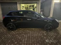 Usata Alfa Romeo Giulietta 120 CV (88 kW) 2019 Nero Utilitaria