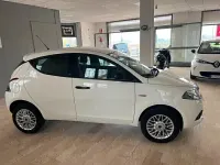 Usata Lancia Ypsilon 85 CV (62 kW) 2018 Bianco Utilitaria