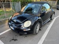 Usata VW Beetle Cabriolet 105 CV (77 kW) 2006 Nero Cabrio
